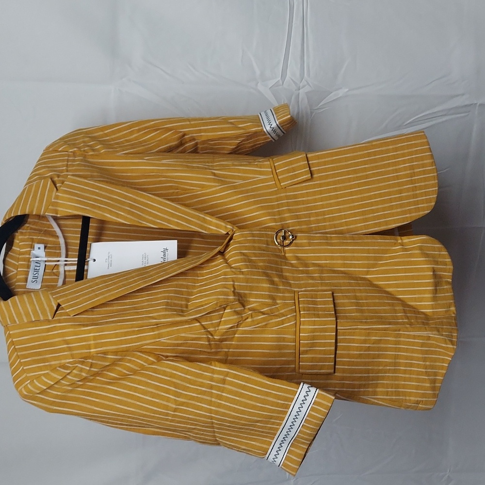 Women's mustard colored blazer